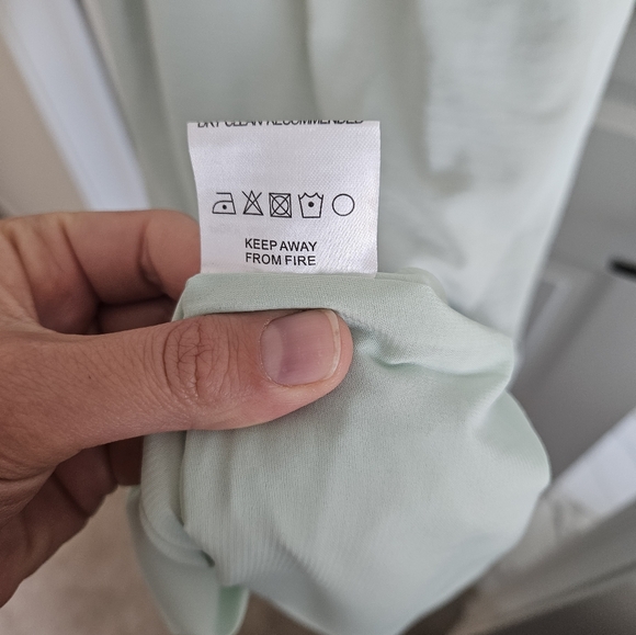 Bow loose dress or abaya size Large - Picture 11 of 11